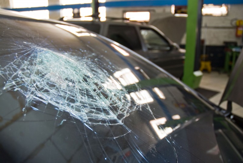 Reasons to Replace That Cracked Car Windshield in Silver Spring, MD Today